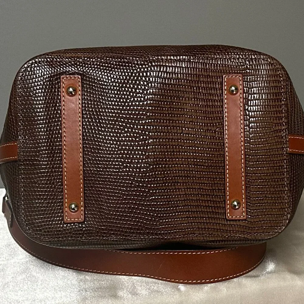 Embossed Lizard Drawstring - Picture 15 of 15